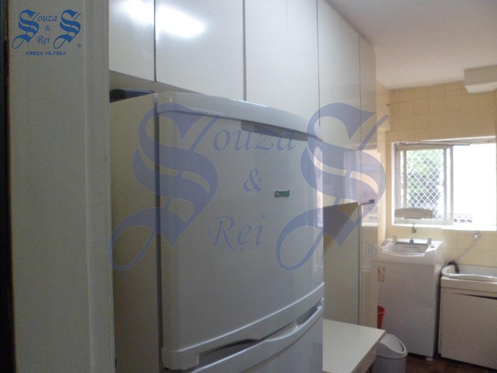 Apartamento à venda com 2 quartos, 65m² - Foto 4