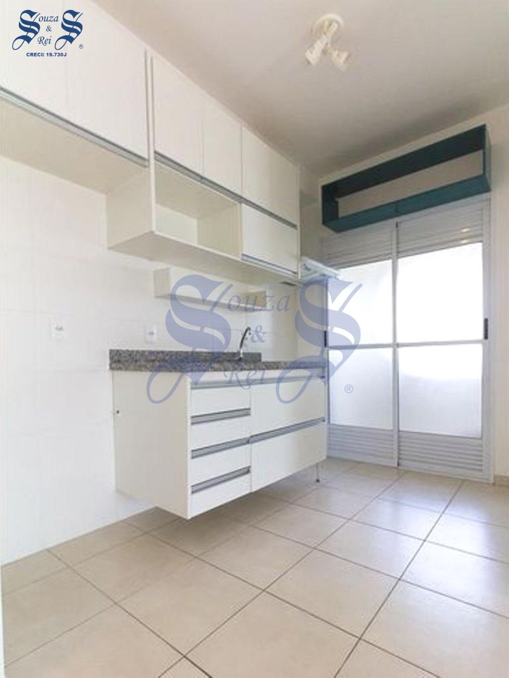 Apartamento à venda com 2 quartos, 58m² - Foto 11