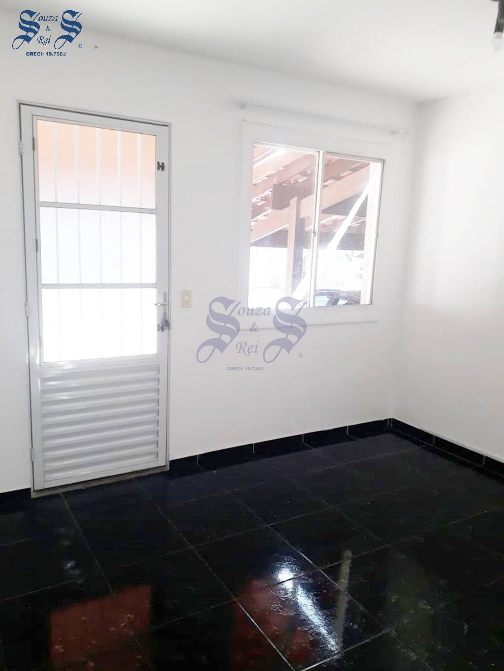 Casa de Condomínio à venda com 3 quartos, 79m² - Foto 3