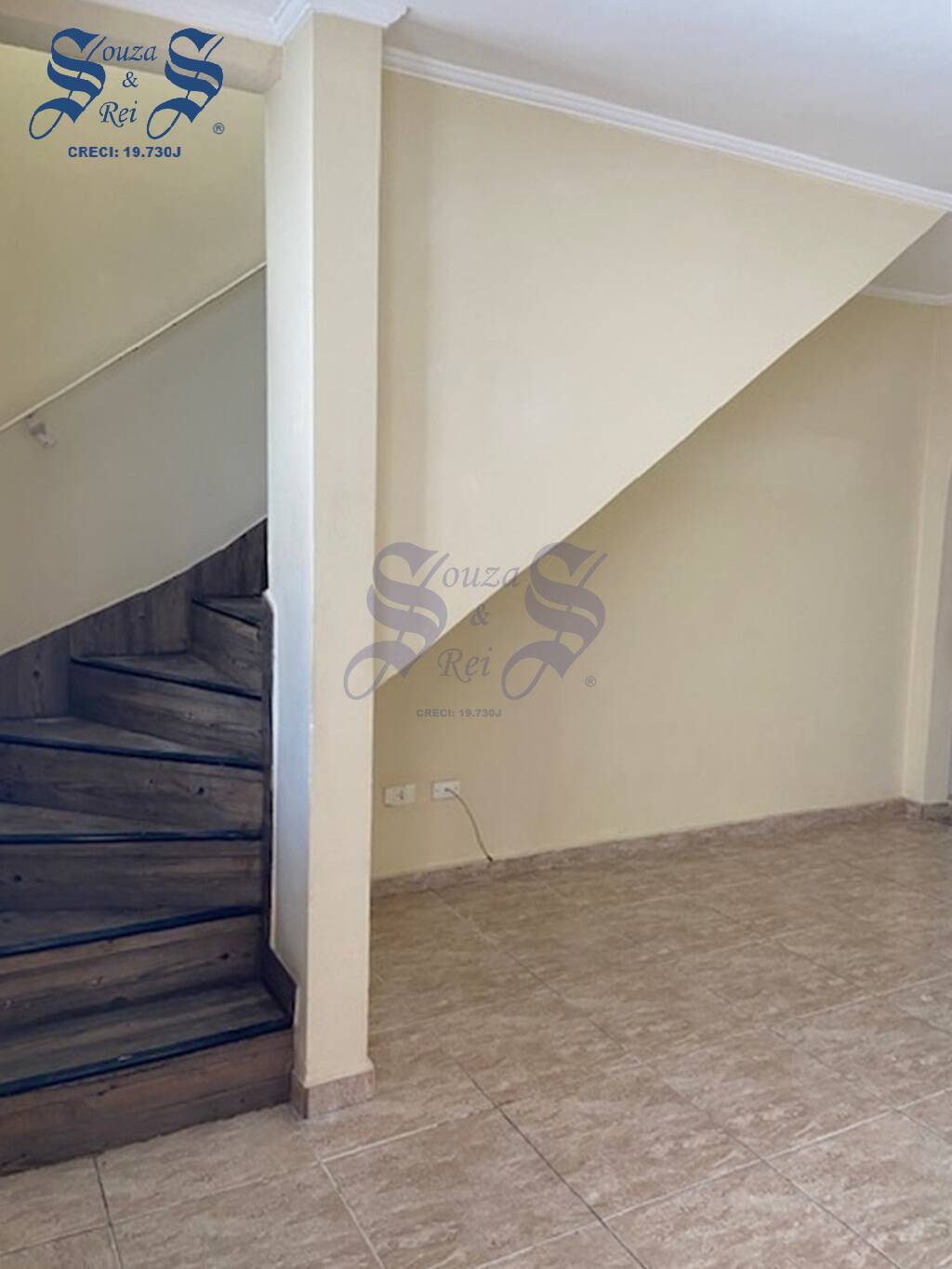 Sobrado à venda com 2 quartos, 70m² - Foto 2