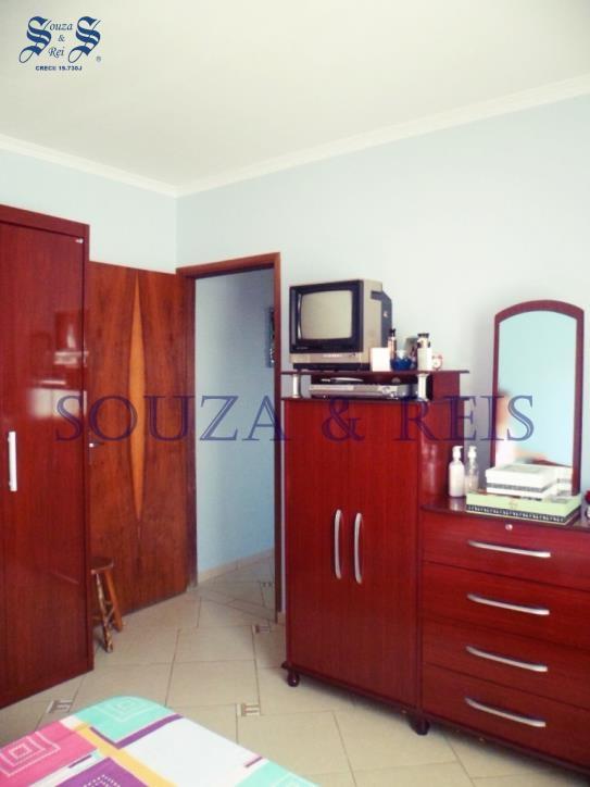 Sobrado à venda com 2 quartos, 230m² - Foto 3