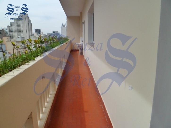 Apartamento à venda com 2 quartos, 140m² - Foto 1